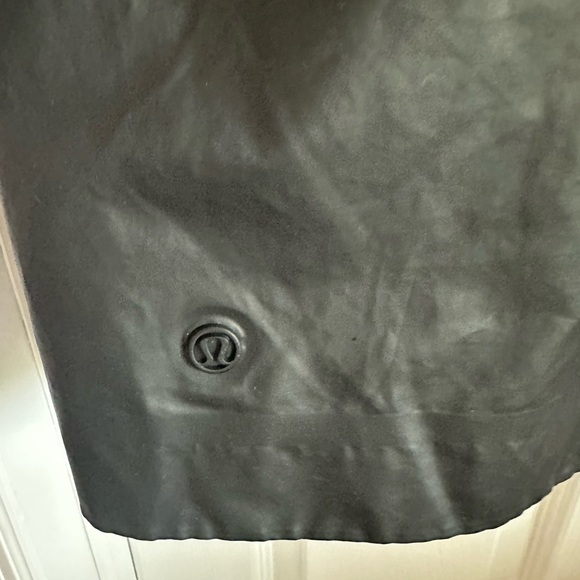 Lululemon rain jacket - Picture 7 of 7